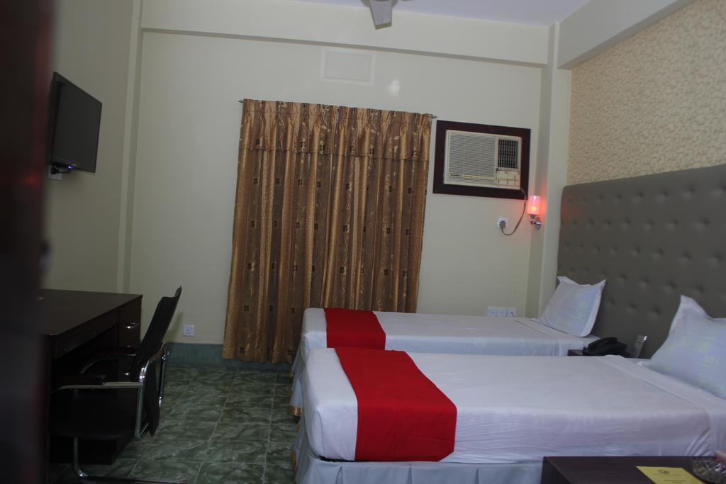 Golden Inn Chattagram Ltd Chittagong Buitenkant foto