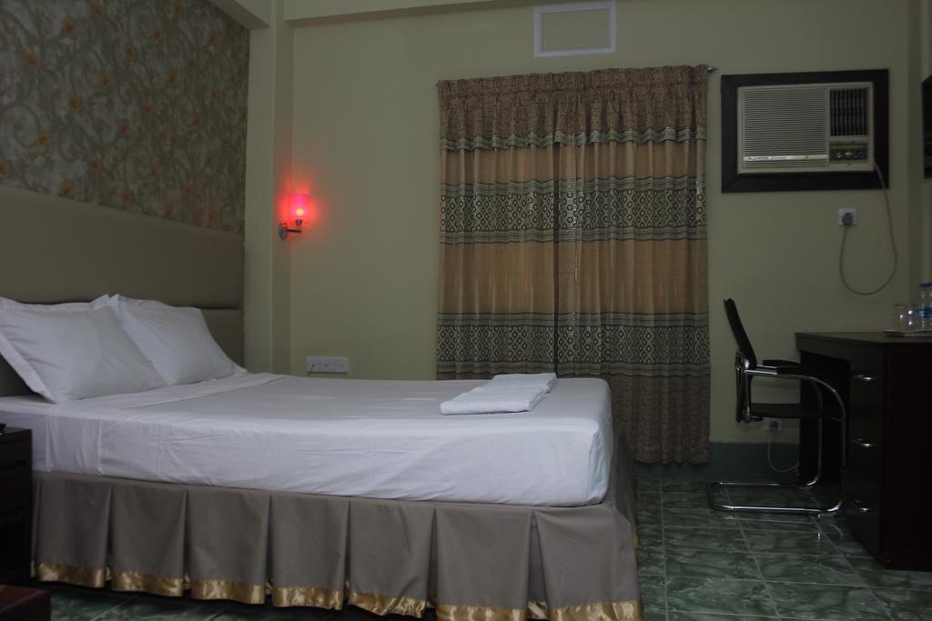 Golden Inn Chattagram Ltd Chittagong Buitenkant foto