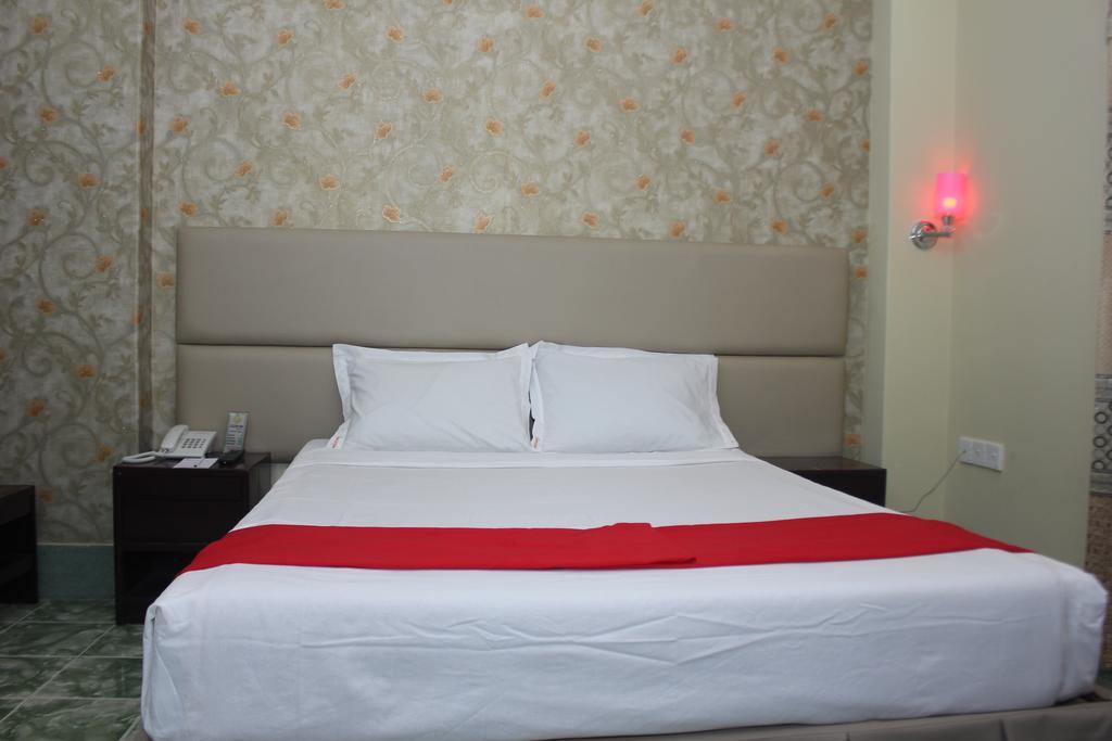 Golden Inn Chattagram Ltd Chittagong Buitenkant foto