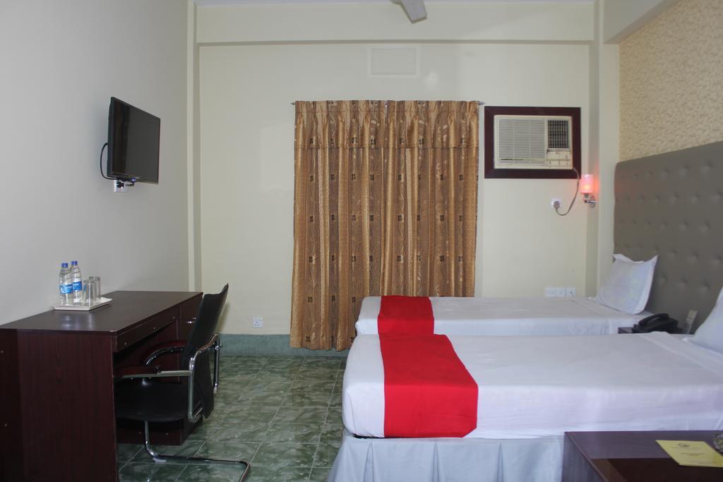 Golden Inn Chattagram Ltd Chittagong Buitenkant foto