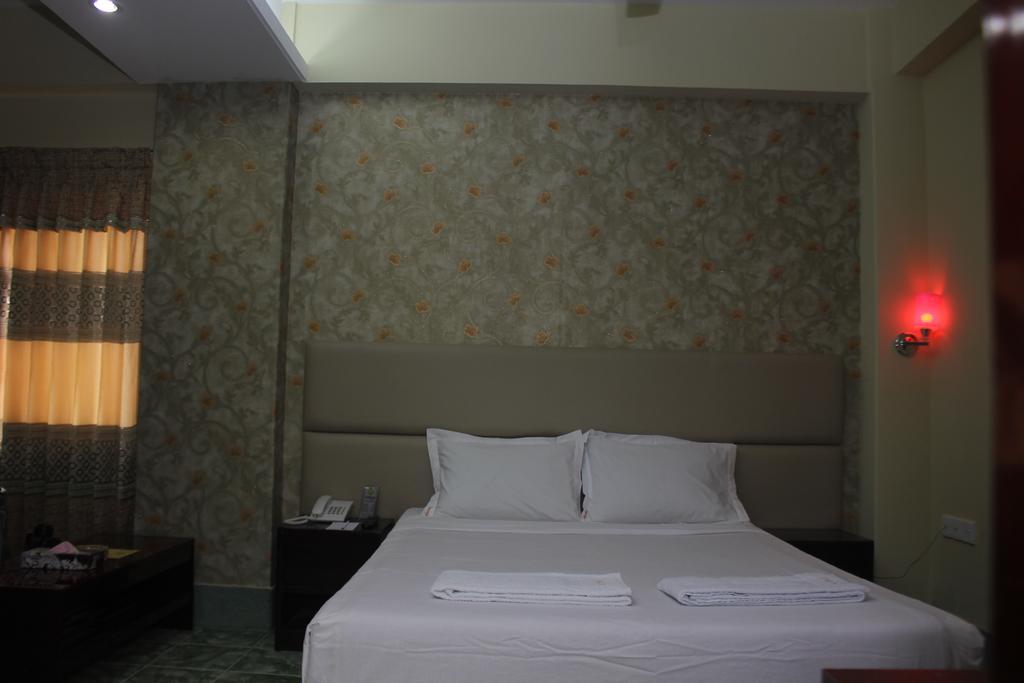 Golden Inn Chattagram Ltd Chittagong Buitenkant foto